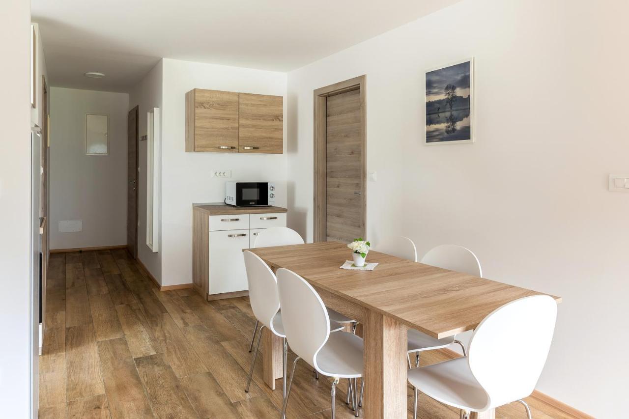 Apartmaji Rupnik Бохиньска-Быстрица Экстерьер фото